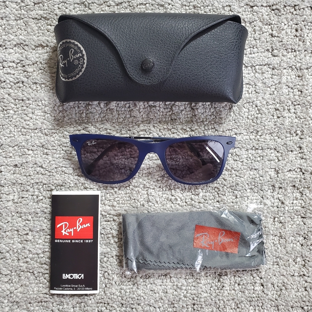 Ray-Ban Navy Blue Lightray Sunglasses